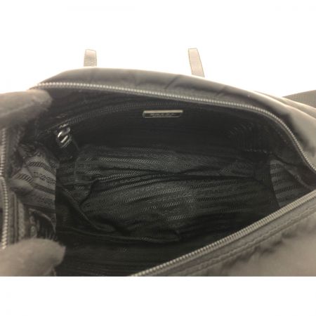  PRADA プラダ レディース ショルダーバッグ 斜め掛け ナイロン 金具 シルバー ブラック