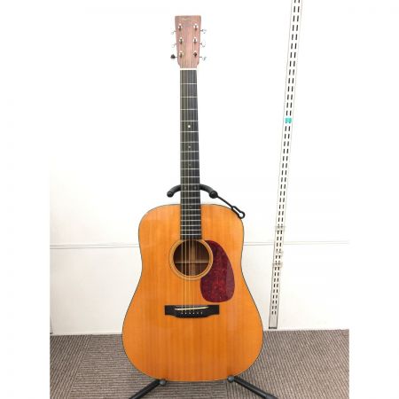  Martin マーチン アコースティックギター ナザレス ハードケース付 ネックヒール傷有 1弦ペグナット欠品 D-18V