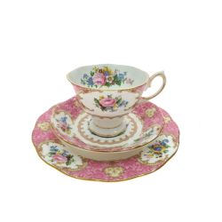 ▼▼ ROYAL ALBERT 洋食器 カップ&ソーサー&18cmプレート レディーカーライル トリオ 3点セット Bランク