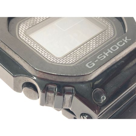  CASIO カシオ メンズ腕時計 電波ソーラー デジタルウォッチ G-SHOCK Gショック フルメタル 本体のみ GMW-B5000 ブラック