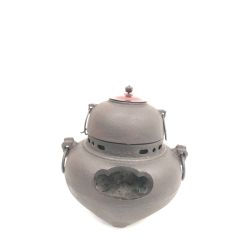▼▼  茶道具 三足 風炉釜 茶釜 鉄丸釜 唐金蓋 古道具 アンティーク Cランク