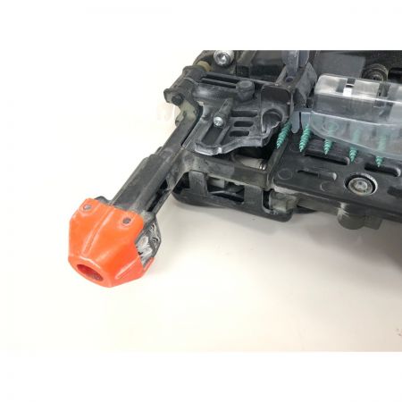  MAX マックス エアツール 高圧 41mm ねじ打機 ターボドライバ ねじ足長 25-41mm ケース付 HV-R41G4