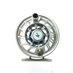 ▼▼ hatch フライリール アイコニック 4PLUS クリアブルー Aランク