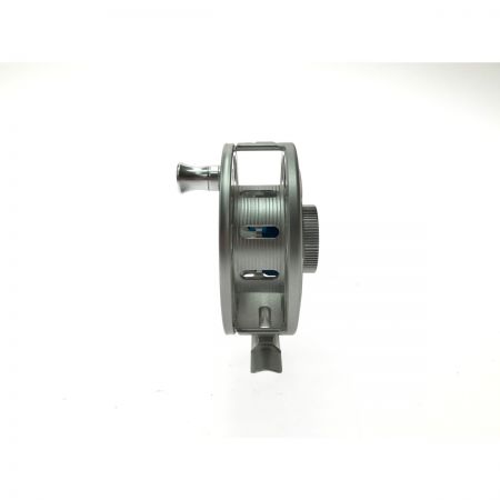  hatch フライリール アイコニック 4PLUS クリアブルー