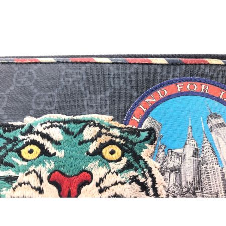  GUCCI グッチ メンズ クラッチバッグ GGスプリーム ナイトクーリエクラッチ タイガー ワッペン 496346 ブラック