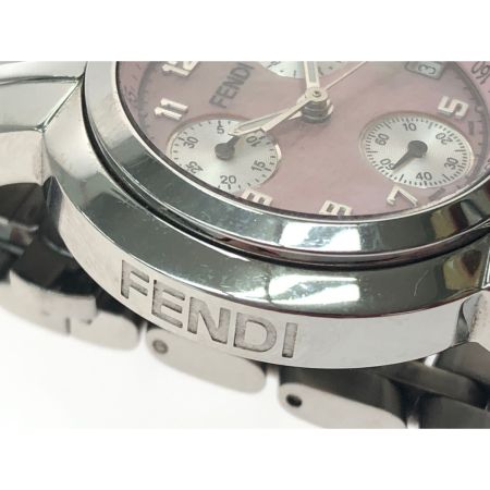  FENDI フェンディ レディース腕時計 クオーツ クロノグラフ バックル緩み有 061-4500L-938 ピンクシェル 