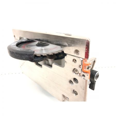  MAKITA マキタ 丸のこ コードレス式 18v 充電器・充電池2個・ケース付 HS474D ブルー