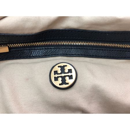  TORY BURCH トリーバーチ レディース トートバッグ ステッチ A4らくらく収納 ショルダートート レザー チャーム付 ブラック