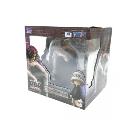   MegaHouse ワンピース コラソン＆トラファルガー・ロー 麦わらストア限定