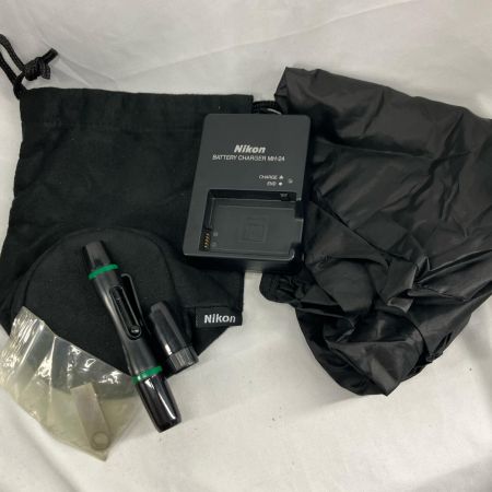 Nikon ニコン  デジタルカメラ  D5300