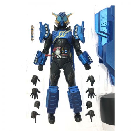  BANDAI バンダイ 魂ウェブ商店 S.H.Figuarts 仮面ライダービルド タンクタンクフォーム