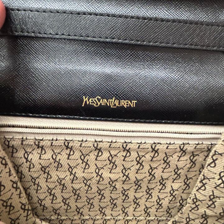 Yves Saint Laurent イブサンローラン ショルダーバッグ ブラック