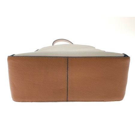  COLE HAAN コールハーン レディース グランド アンビション スモール コンバーチブル バックパック ライラックマルチ