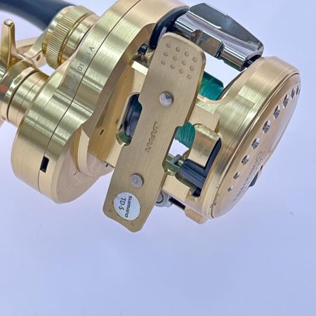  SHIMANO シマノ ベイトリール カルカッタコンクエスト 101HGA 04237
