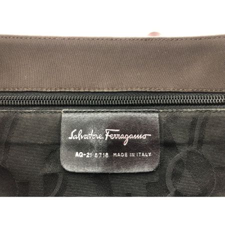  Ferragamo サルヴァトーレフェラガモ  レディース ショルダーバッグ キャンバス×レザー フラップ ブラウン