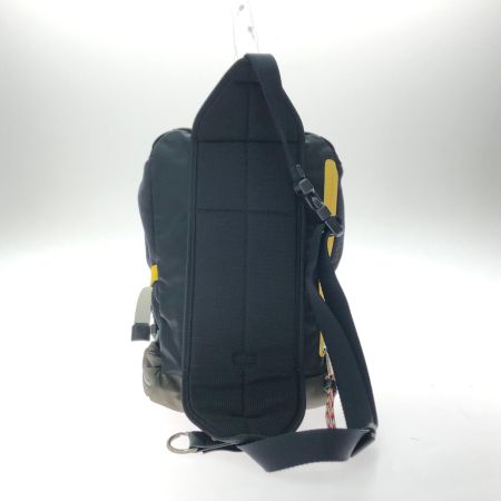  BURBERRY バーバリー ユニセックス ショルダーバッグ ボディバッグ LEO レオ 801352 オリーブ