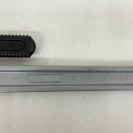  HIT ヒット商事 アルミ鍛造製パイプレンチ 900mm 最大口開き 150mm 100A  ライトグレー