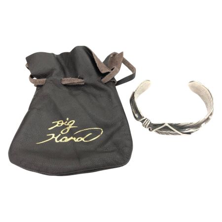  Big Hand ビッグハンド ユニセックス インディアンジュエリー SV925 革袋付 フェザーバングル 40.2g