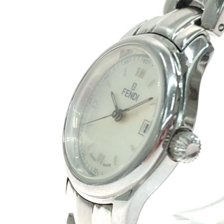  FENDI フェンディ レディース腕時計 クオーツ シルバー文字盤 デイト ブレスウォッチ 210L
