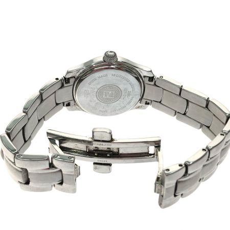  FENDI フェンディ レディース腕時計 クオーツ シルバー文字盤 デイト ブレスウォッチ 210L