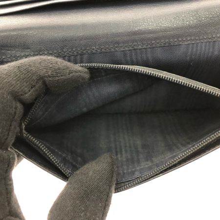  Salvatore Ferragamo サルヴァトーレフェラガモ 二つ折り長財布 ガンチーニ 総柄 型押し レザー IY-569413 ブラウン