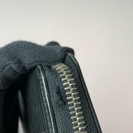  LOUIS VUITTON ルイヴィトン メンズ長財布 エピ ジッピーウォレットヴェルティカル ブラック RFID M60695 ブラック