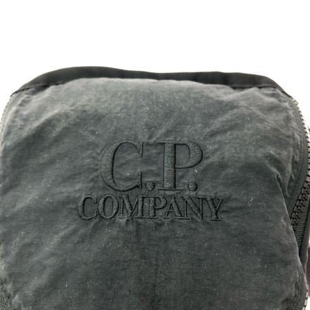  C.P. COMPANY シーピーカンパニー メンズ ショルダーバッグ 刺繍ロゴ ガーメントダイ加工 撥水 クロスボディ 110188G ブラック