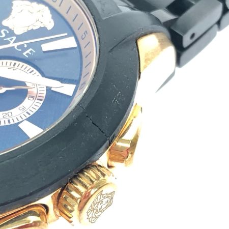 VERSACE ベルサーチ メンズ腕時計 クオーツ キャラクター クロノグラフ ベゼル割れ有 VEM8 ブラック×ゴールド