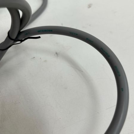  SUZUKID スズキッド 降圧専用ポータブル変圧器 STV-3000 グレー