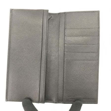  PRADA プラダ 長財布 二つ折り  ブラック