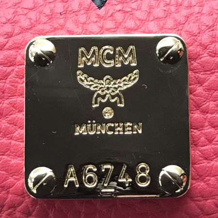 MCM エムシーエム リュック デイパック ロゴグラム MXA25V121CO001 ショッキングピンク