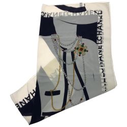 ▼▼ CHANEL シャネル スカーフ ホワイト×ブラック マドモアゼル ビジュー ホワイト×ブラック Bランク