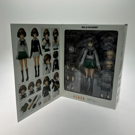   メディコムトイ ガールズ&パンツァーリアルアクションヒーローズ No.690 秋山優花里 フィギュア