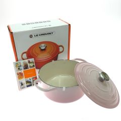  LE CREUSET ルクルーゼ ホーロー両手鍋 ココットロンド 24cm シフォンピンク Sランク
