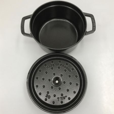  STAUB ストウブ キッチン雑貨 鍋 鉄鍋