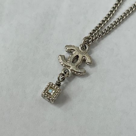  CHANEL シャネル ネックレス ココマーク ラインストーン キューブチャーム A12-A