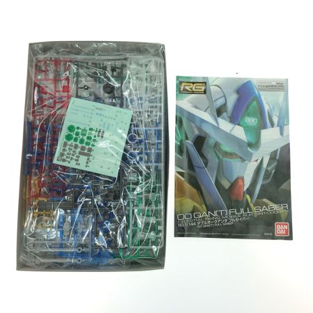  BANDAI バンダイ  RG 1/144 ガンダムベース限定 GNT-0000/FS ダブルオークアンタフルセイバー クリアカラー