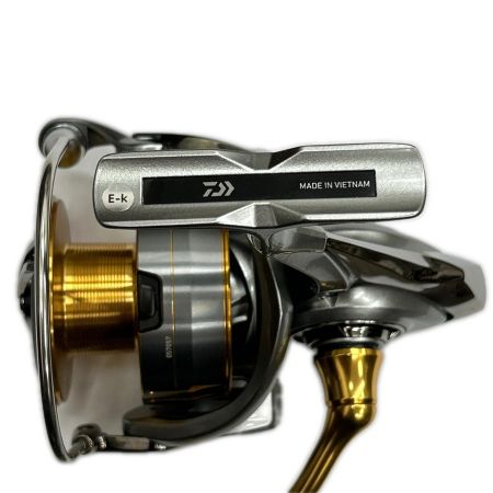 DAIWA ダイワ スピニングリール 18フリームス 057057 LT5000D-CXH