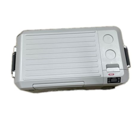  MAKITA マキタ 電式保冷温庫 50L CW002G オリーブ