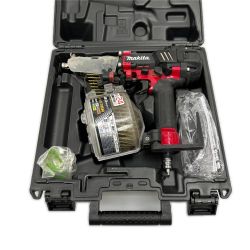 ▼▼ MAKITA マキタ エア釘打ち 高圧 ケース付 AN636H レッド Bランク