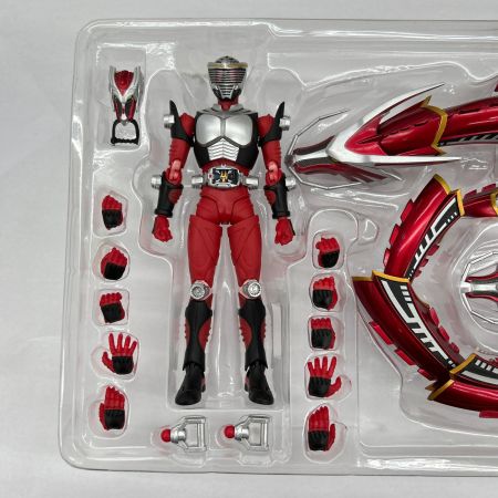   S.H.Figuarts 仮面ライダー龍騎＆ドラグレッダーセット 「仮面ライダー龍騎」