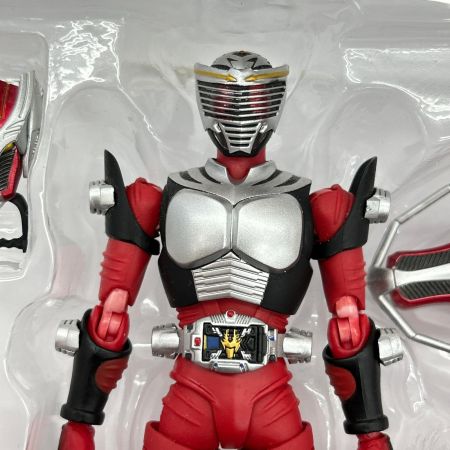   S.H.Figuarts 仮面ライダー龍騎＆ドラグレッダーセット 「仮面ライダー龍騎」