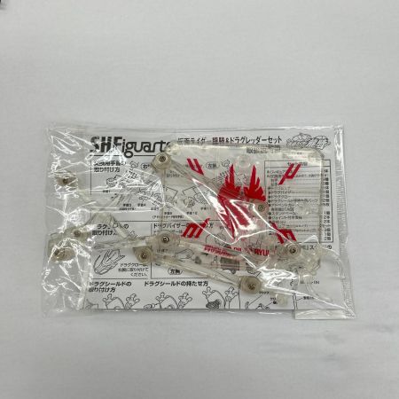   S.H.Figuarts 仮面ライダー龍騎＆ドラグレッダーセット 「仮面ライダー龍騎」