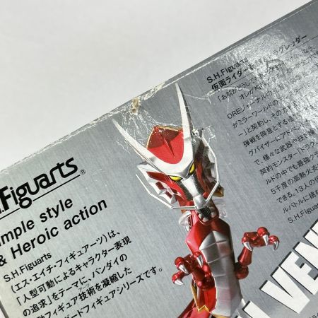   S.H.Figuarts 仮面ライダー龍騎＆ドラグレッダーセット 「仮面ライダー龍騎」