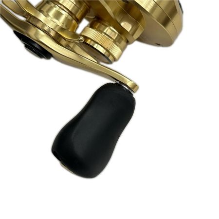 SHIMANO シマノ ベイトリール 21カルカッタコンクエスト201HG 042392
