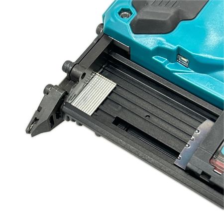 MAKITA マキタ 充電式面木釘打 コードレス式 18v FN350D グリーン