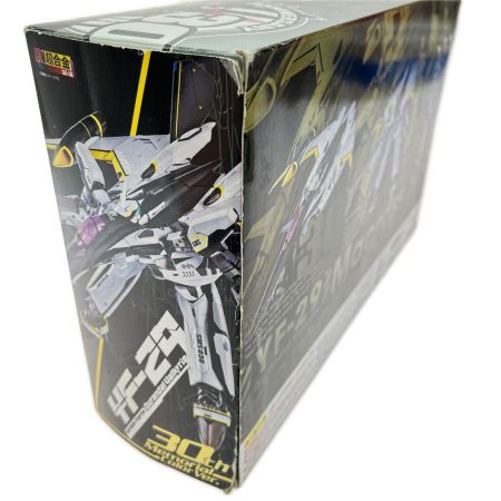BANDAI バンダイ プラモデル DX超合金 YF-29 デュランダルバルキリー(30周年記念カラー)