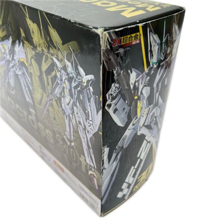 BANDAI バンダイ プラモデル DX超合金 YF-29 デュランダルバルキリー(30周年記念カラー)