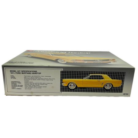 プラモデル  1964 1/2 フォード・マスタング・ハードトップ」の1/16スケール・プラスチックモデルキット