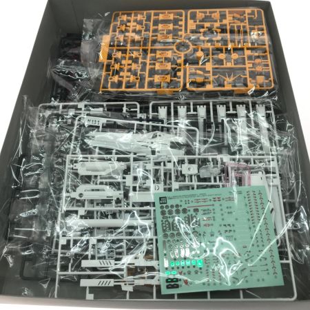 BANDAI バンダイ  1/144 RG RX-93 νガンダム(ダブル・フィン・ファンネル装備型) 「機動戦士ガンダム 逆襲のシャア」 GUNDAM SIDE-F限定
